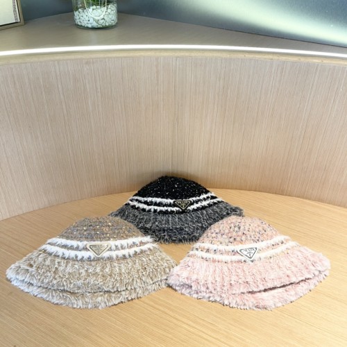 Prada New Plush Fisherman's Hat Autumn/Winter Warm Ear Protection Basin Hat