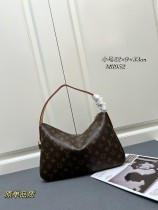 Louis Vuitton New Classic Retro Underarm Bag Size: 22 × 9 × 33CM