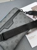 Louis Vuitton New Fashion Color Contrasting Logo Cowhide Cross Bag Size: 20x31x7CM