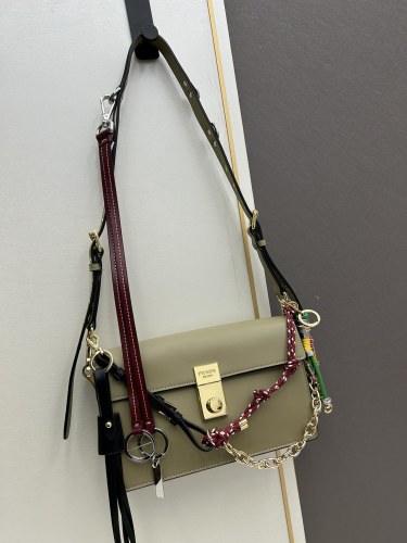 Prada New Personalized Leather Crossbody Bag Size: 24x13.5x6CM