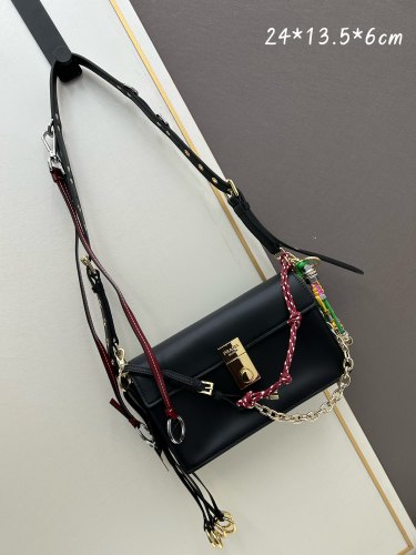 Prada New Personalized Leather Crossbody Bag Size: 24x13.5x6CM