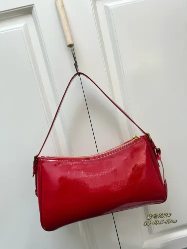 Prada New Classic Head Fold Leather Lock Underarm Bag Size: 34x19.5x10 CM