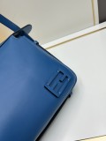 Fendi New Classic Leather Diagonal Cross Handbag Size: 34.5 × 20 × 4.5 CM