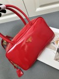 Prada New Classic Triangle Logo Cowhide Lock Diagonal Cross Handbag Size: 30 × 17.5 × 10 CM