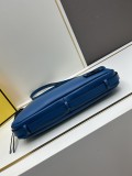 Fendi New Classic Leather Diagonal Cross Handbag Size: 34.5 × 20 × 4.5 CM