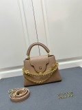 Louis Vuitton New Elegant Leather Flip Chain Handbag Size: 27 × 17 × 9CM