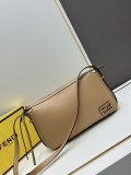 Fendi New Classic Leather Diagonal Cross Handbag Size: 34.5 × 20 × 4.5 CM