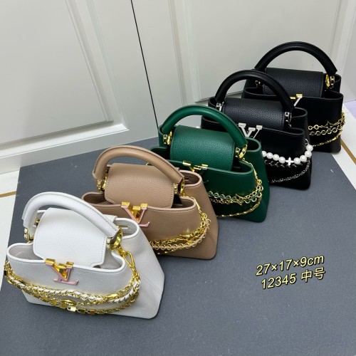Louis Vuitton New Elegant Leather Flip Chain Handbag Size: 27 × 17 × 9CM