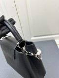 Louis Vuitton New Elegant Leather Flip Chain Handbag Size: 27 × 17 × 9CM