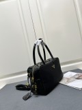 Prada New Classic Nylon Leather Lock Bag Diagonal Cross Handbag Size: 30 × 17.5 × 10 CM