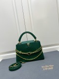 Louis Vuitton New Elegant Leather Flip Chain Handbag Size: 31 × 20 × 11CM