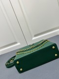 Louis Vuitton New Elegant Leather Flip Chain Handbag Size: 31 × 20 × 11CM