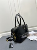 Prada New Classic Triangle Logo Leather Lock Head Bag Diagonal Cross Handbag Size: 30 × 17.5 × 10 CM