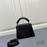 Louis Vuitton New Elegant Leather Flip Chain Mini Handbag Size: 21 × 13 × 8 CM