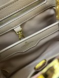 Louis Vuitton New Elegant Leather Flip Chain Handbag Size: 27 × 17 × 9CM