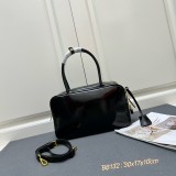 Prada New Classic Triangle Logo Leather Lock Head Bag Diagonal Cross Handbag Size: 30 × 17.5 × 10 CM