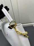 Louis Vuitton New Elegant Leather Flip Chain Handbag Size: 27 × 17 × 9CM