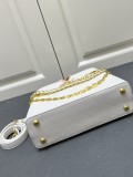 Louis Vuitton New Elegant Leather Flip Chain Handbag Size: 27 × 17 × 9CM