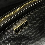 Prada New Classic Nylon Leather Lock Bag Diagonal Cross Handbag Size: 30 × 17.5 × 10 CM