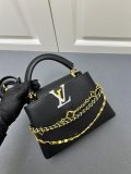 Louis Vuitton New Elegant Leather Flip Chain Handbag Size: 27 × 17 × 9CM