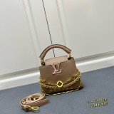 Louis Vuitton New Elegant Leather Flip Chain Mini Handbag Size: 21 × 13 × 8 CM