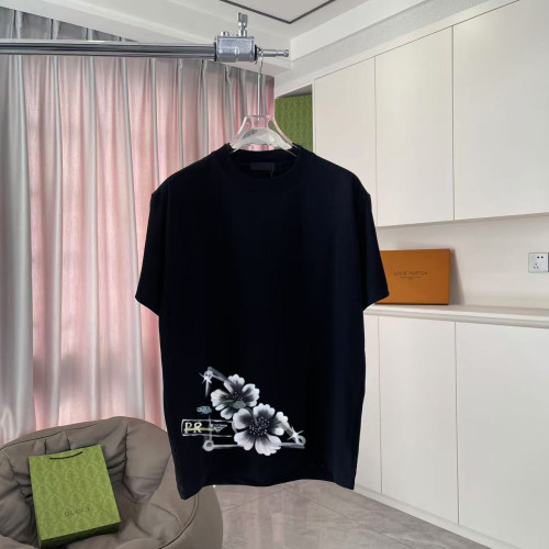 Prada New Fashion Personalized Printed Casual Short Sleeve Couple Loose and Versatile T-shirt