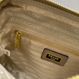Prada New Fashion Versatile Crocodile Pattern Cross Shoulder Strap Size: 23 * 16 * 10CM