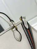 Prada New Fashion Retro Lychee Pattern Leather Handbag Size: 30 x 20 x 15.5CM