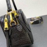 Prada New Fashion Versatile Crocodile Pattern Cross Shoulder Strap Size: 23 * 16 * 10CM