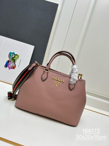 Prada New Fashion Retro Lychee Pattern Leather Handbag Size: 30 x 20 x 15.5CM