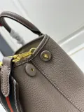 Prada New Fashion Retro Lychee Pattern Leather Handbag Size: 30 x 20 x 15.5CM
