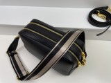 Prada New Fashion Lychee patterned Leather Shoulder Strap Camera Bag Size: 22 x 14 x 8CM