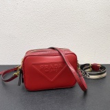 Prada New Fashion Versatile Crocodile Pattern Cross Shoulder Strap Size: 23 * 16 * 10CM