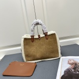 Dior New Fashion Retro Boston Mini Handbag Size: 29 x 19 x 21CM