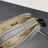 Prada New Fashion Versatile Crocodile Pattern Cross Shoulder Strap Size: 23 * 16 * 10CM