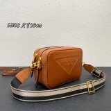 Prada New Fashion Versatile Crocodile Pattern Cross Shoulder Strap Size: 23 * 16 * 10CM