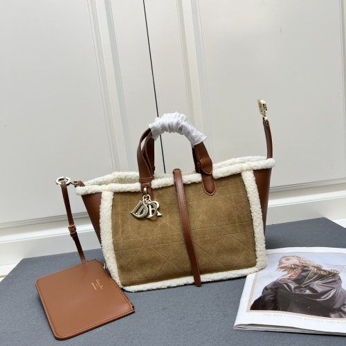 Dior New Fashion Retro Boston Mini Handbag Size: 29 x 19 x 21CM