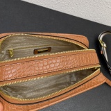 Prada New Fashion Versatile Crocodile Pattern Cross Shoulder Strap Size: 23 * 16 * 10CM