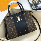 Louis Vuitton New Classic Vintage Leather Handheld Shoulder Bag Size: 30 x 23 x 13CM
