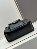 Chanel New Fashion Wrinkled Calfskin Bowling Bag Size: 30 x 22 x 11CM