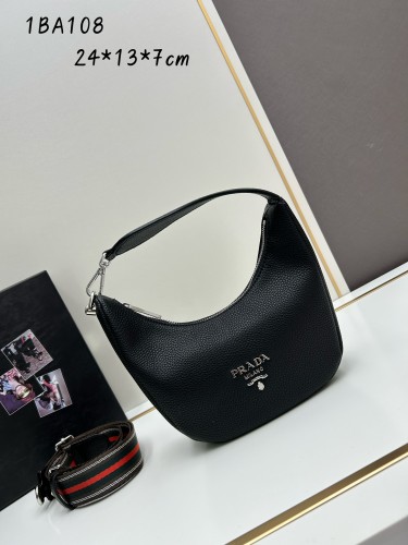 Prada New Fashion Casual Versatile Lychee Pattern Leather Underarm Bag Size: 24 x 13 x 7CM
