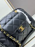 Chanel New Fashion Wrinkled Calfskin Bowling Bag Size: 30 x 22 x 11CM