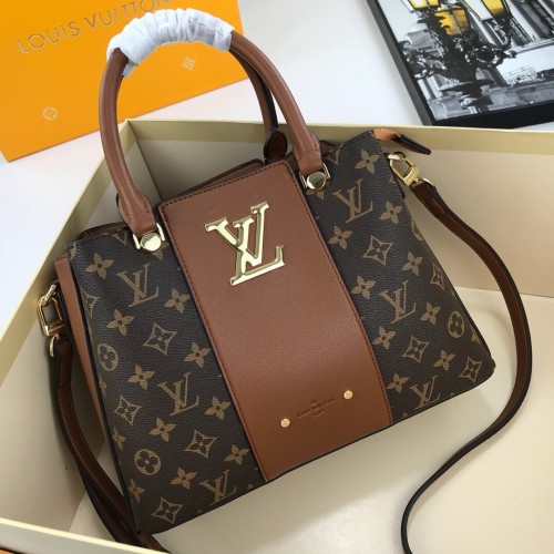 Louis Vuitton New Classic Vintage Leather Handheld Shoulder Bag Size: 30 x 23 x 13CM