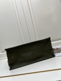 Dior New Classic Embossed Tote Shopping Bag Size: 36.5 × 28 × 17.5 CM