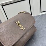 Yves Saint Laurent New Retro Sheepskin Flip Chain Crossbody Bag Underarm Bag Size: 28 × 20.5 × 8.5CM