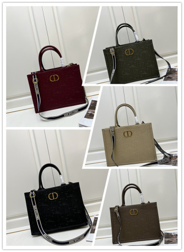Dior New Classic Embossed Tote Shopping Bag Size: 36.5 × 28 × 17.5 CM