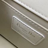 Dior New Classic Retro Elegant Flip Shoulder Bag Size: 21.5 x 12 x 6 CM
