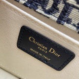 Dior New Classic Retro Elegant Flip Shoulder Bag Size: 21.5 x 12 x 6 CM