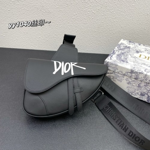 Dior New Classic Lychee Pattern Saddle Bag Size: 20x28.6x5 CM