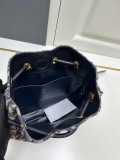 Dior New Fashion Elegant Crossbody Bag Handbag Size: 27×25x5 CM